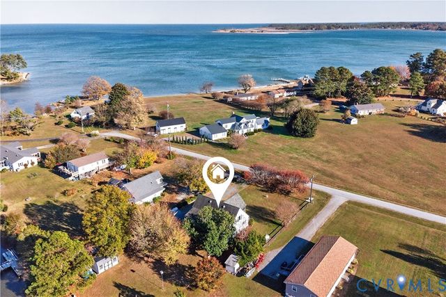 289 Tammy Dr, White Stone, VA 22578