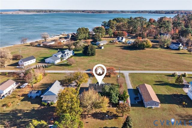 289 Tammy Dr, White Stone, VA 22578