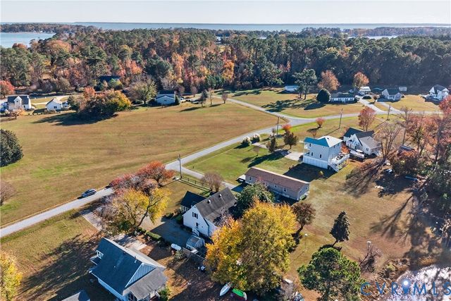 289 Tammy Dr, White Stone, VA 22578