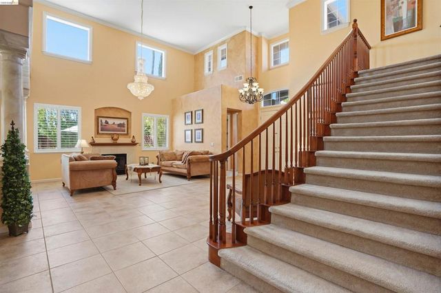 5048 Botting Ct, Antioch, CA 94531