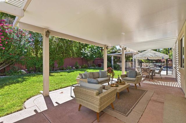 5048 Botting Ct, Antioch, CA 94531