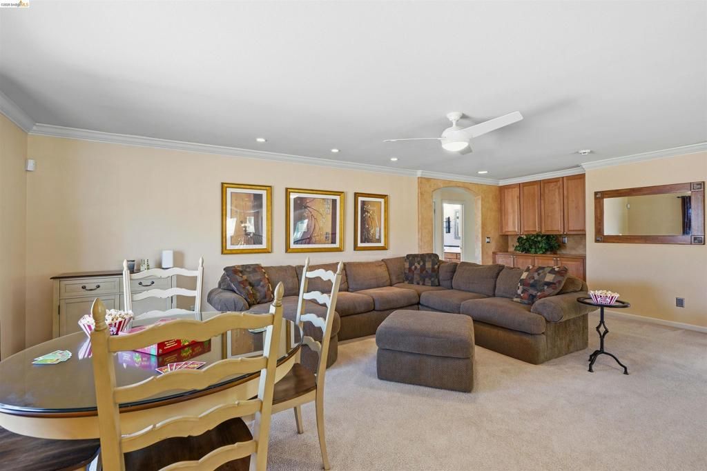 Image 16 of property listing at 5048 Botting Ct, Antioch, CA 94531
