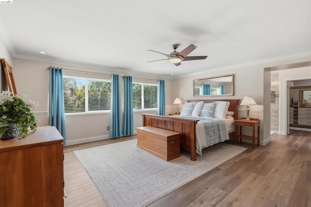 Image 18 of property listing at 5048 Botting Ct, Antioch, CA 94531
