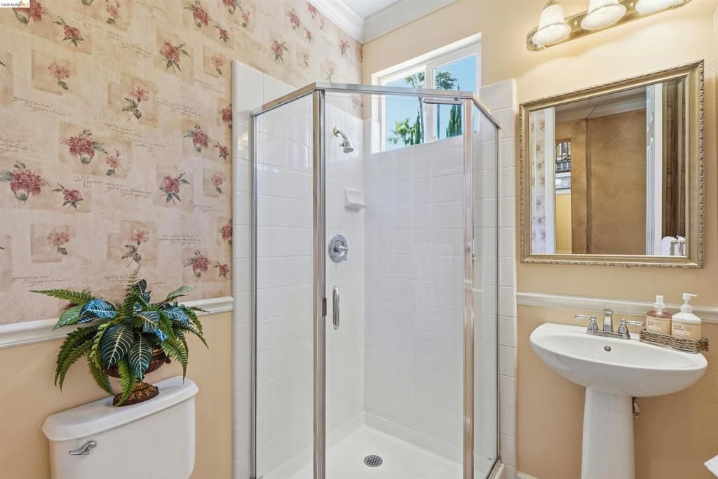 Image 30 of property listing at 5048 Botting Ct, Antioch, CA 94531