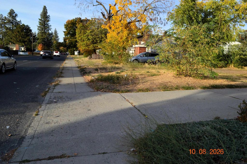4708 N Maple St, Spokane, WA 99205 photo 4