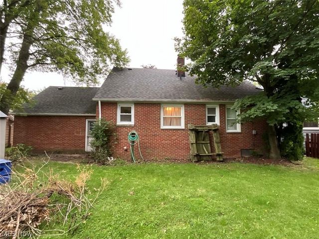 24079 Glenbrook Boulevard, Euclid, OH 44117