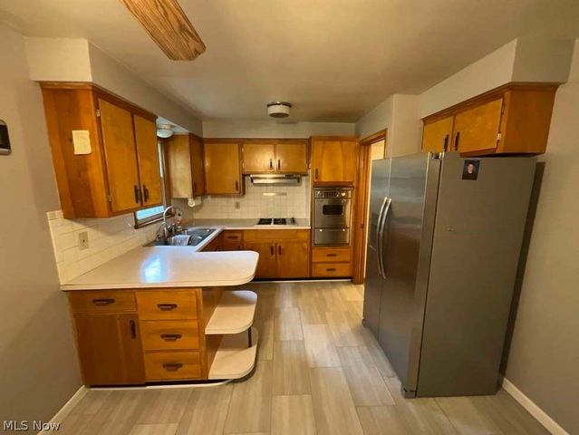 24079 Glenbrook Boulevard, Euclid, OH 44117