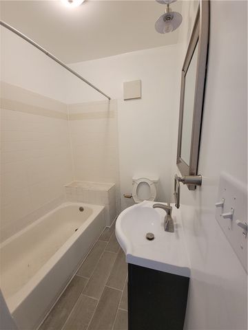 3412 Monroe St, Hill District, PA 15213