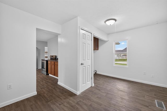 7174 S Strain Ridge Road, Bloomington, IN 47401
