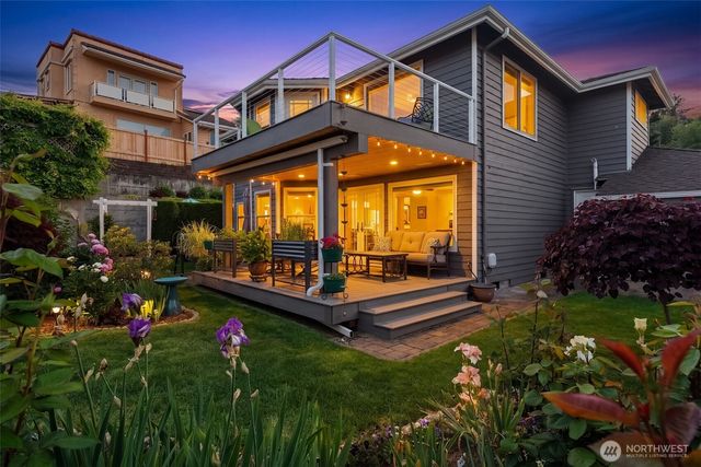 1860 Overview Drive NE, Tacoma, WA 98422