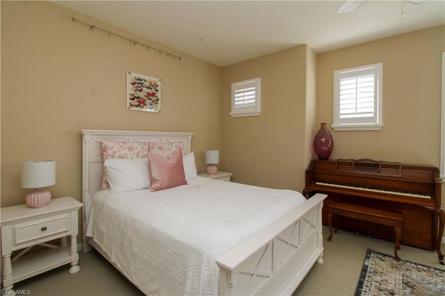 6657 Alden Woods CIR # 201, Naples, FL 34113