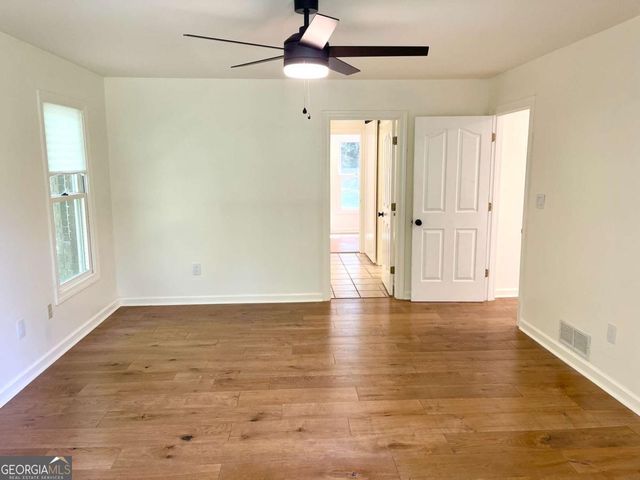 160 Farm Lane, Fayetteville, GA 30214