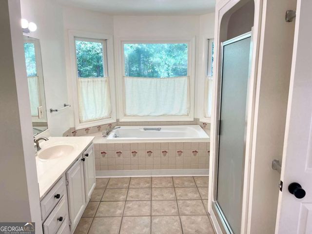 160 Farm Lane, Fayetteville, GA 30214