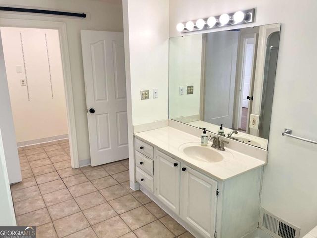 160 Farm Lane, Fayetteville, GA 30214