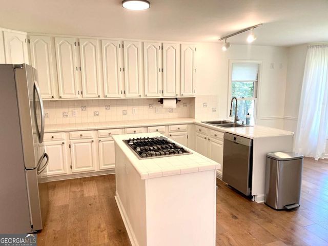 160 Farm Lane, Fayetteville, GA 30214