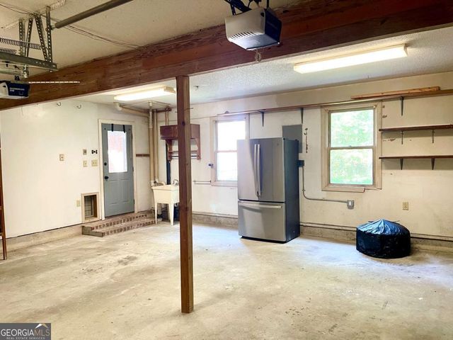 160 Farm Lane, Fayetteville, GA 30214