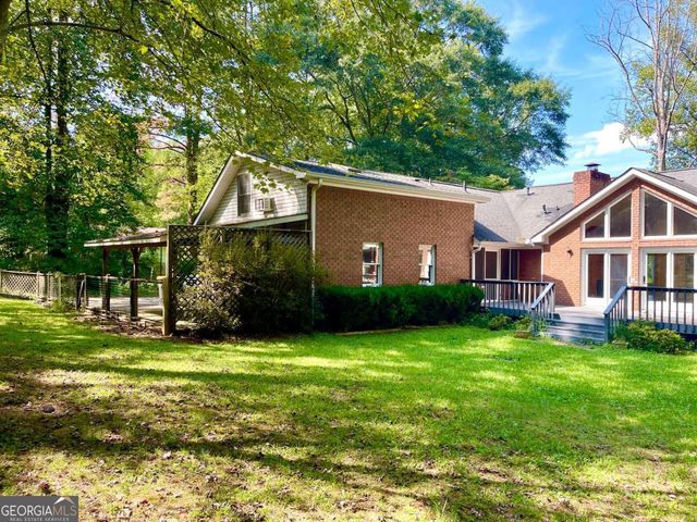 160 Farm Lane, Fayetteville, GA 30214