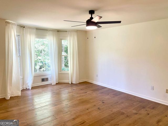 160 Farm Lane, Fayetteville, GA 30214