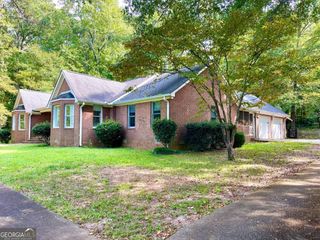 160 Farm Lane, Fayetteville, GA 30214