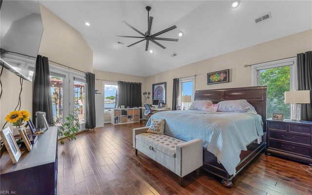 2124 Bierce DR, Virginia Beach, VA 23454