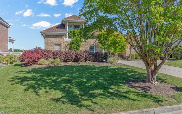 2124 Bierce DR, Virginia Beach, VA 23454