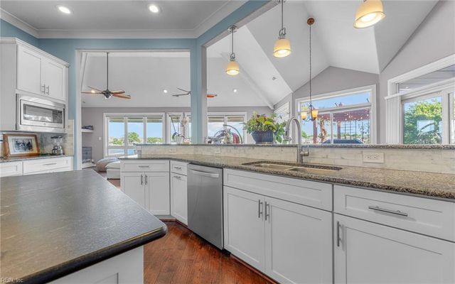 2124 Bierce DR, Virginia Beach, VA 23454