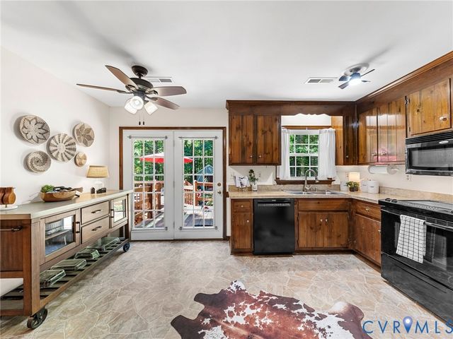 3100 Three Bridge Rd, Powhatan, VA 23139