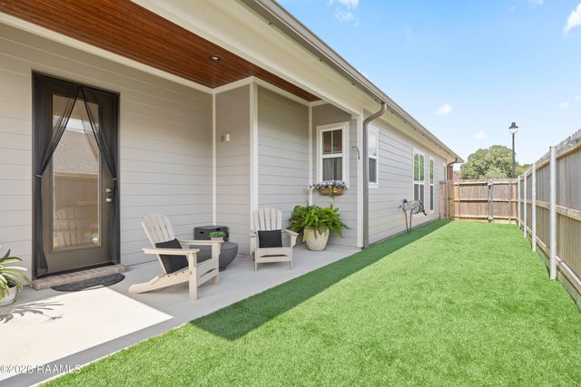 304 Porch View Drive, Lafayette, LA 70508