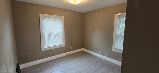 914 Dan Street, Akron, OH 44310