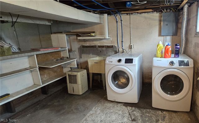 914 Dan Street, Akron, OH 44310