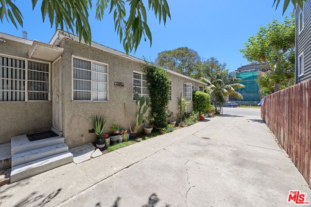 12029 Washington Place, Los Angeles, CA 90066