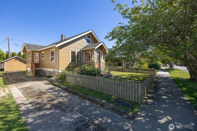 2110 G Street, Bellingham, WA 98225