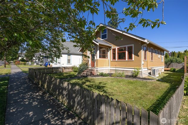 2110 G Street, Bellingham, WA 98225