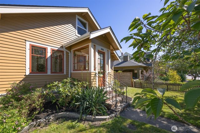 2110 G Street, Bellingham, WA 98225