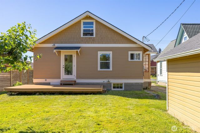 2110 G Street, Bellingham, WA 98225