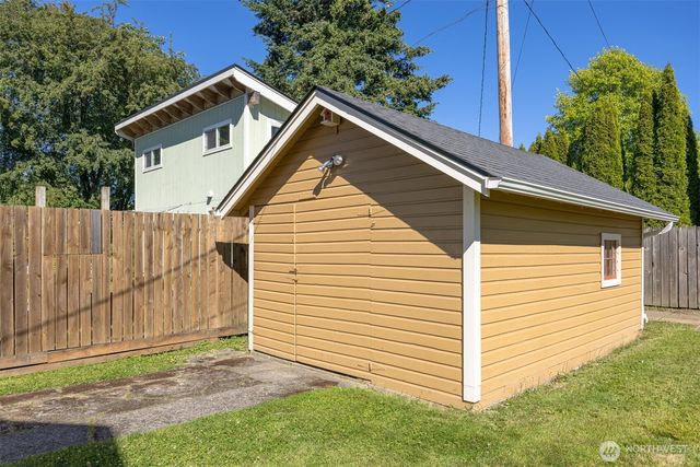2110 G Street, Bellingham, WA 98225