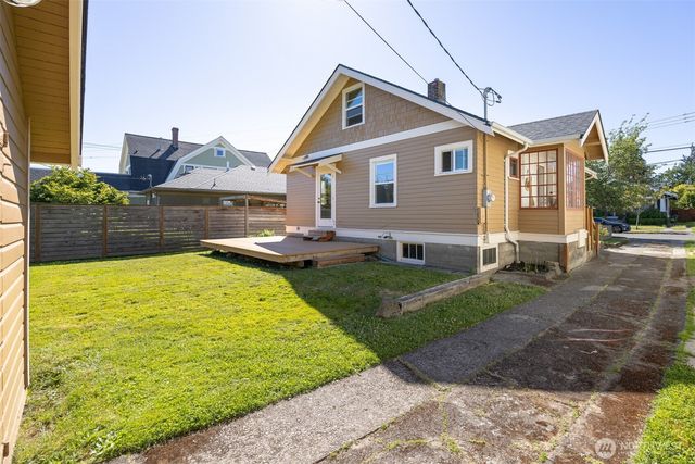 2110 G Street, Bellingham, WA 98225