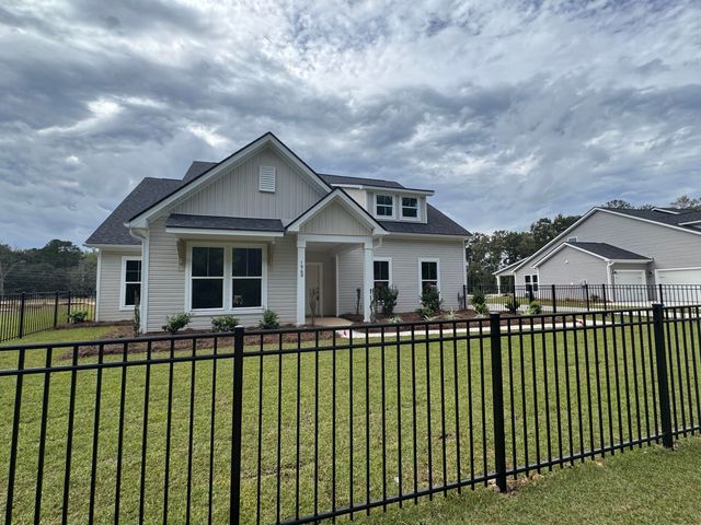 1968 Central Avenue, Summerville, SC 29483