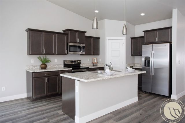 3554 Crater Lake Avenue, Billings, MT 59102