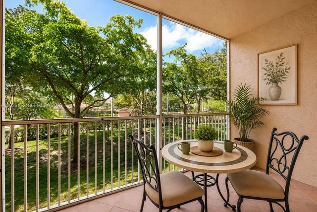 7715 Yardley Drive 212, Tamarac, FL 33321