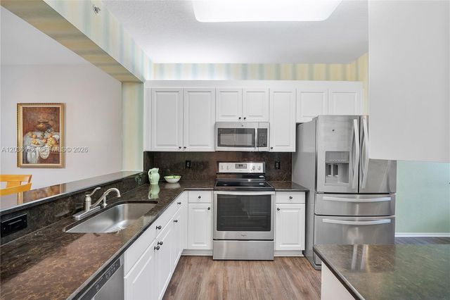 7715 Yardley Drive 212, Tamarac, FL 33321
