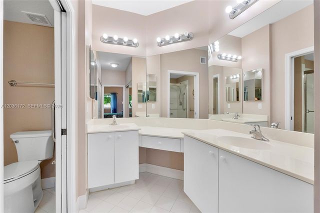 7715 Yardley Drive 212, Tamarac, FL 33321