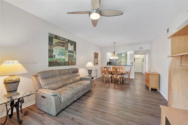 7715 Yardley Drive 212, Tamarac, FL 33321