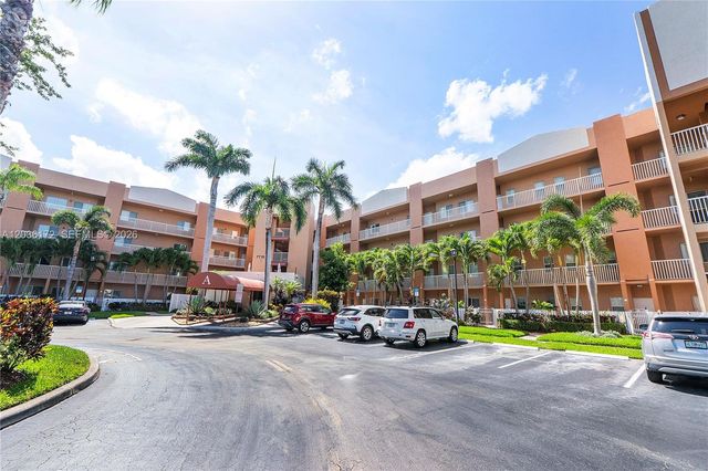 7715 Yardley Drive 212, Tamarac, FL 33321