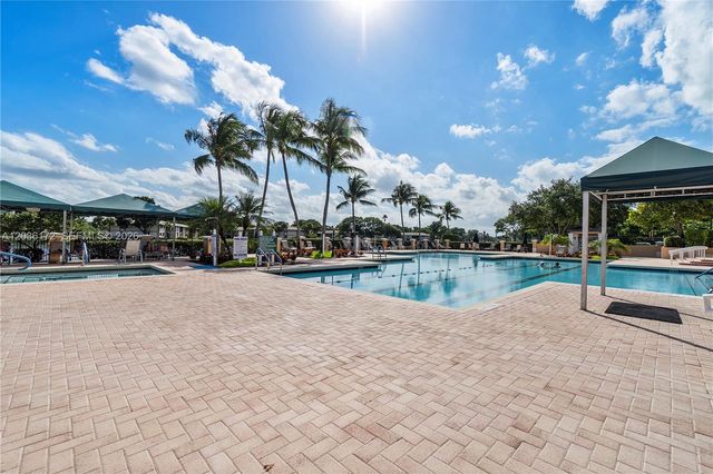 7715 Yardley Drive 212, Tamarac, FL 33321