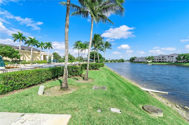7715 Yardley Drive 212, Tamarac, FL 33321