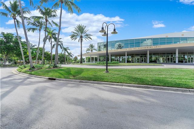 7715 Yardley Drive 212, Tamarac, FL 33321