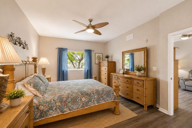 7715 Yardley Drive 212, Tamarac, FL 33321
