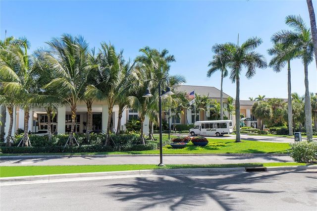 7715 Yardley Drive 212, Tamarac, FL 33321