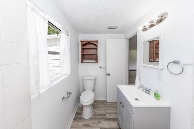 15 PALMIRA ROAD, Debary, FL 32713